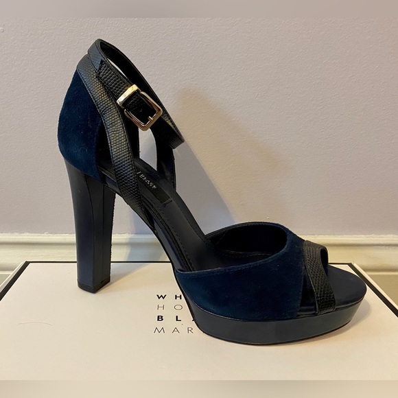White House Black Market Cullen Navy Heels 8M - Picture 1 of 6